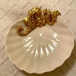 Home decor. Porcelain D’Art.